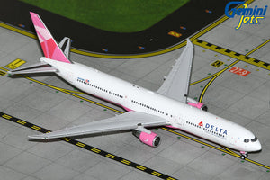 GEMINI DELTA 767-400 1/400 EVELYN H LAUDER PINK PLANE N845MH