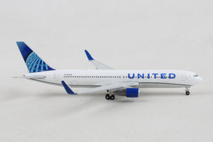 HERPA UNITED 767-300 1/500