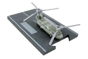 RUNWAY24 CH-47 CHINOOK HELICOPTER