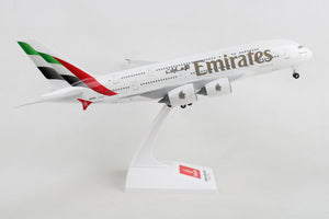 SKYMARKS EMIRATES A380-800 1/200 W/GEAR