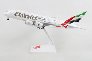 SKYMARKS EMIRATES A380-800 1/200 W/GEAR