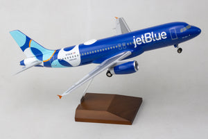 SKYMARKS JETBLUE A320 1/100 SPOTLIGHT W/WOOD STAND & GEAR