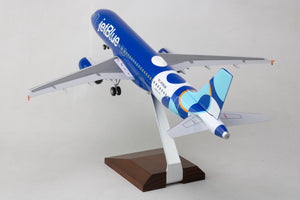 SKYMARKS JETBLUE A320 1/100 SPOTLIGHT W/WOOD STAND & GEAR