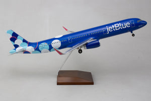 SKYMARKS JETBLUE A321 1/100 BALLOONS W/WOOD STAND & GEAR