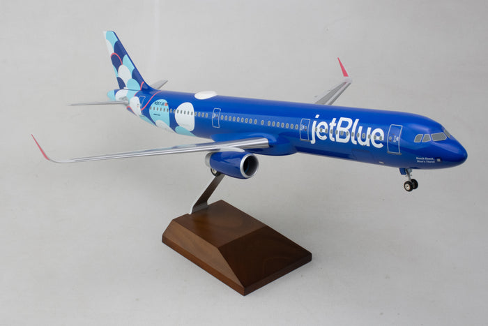 SKYMARKS JETBLUE A321 1/100 BALLOONS W/WOOD STAND & GEAR