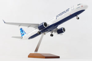 SKYMARKS JETBLUE A321NEO 1/100 RIBBON W/WOOD STAND & GEAR