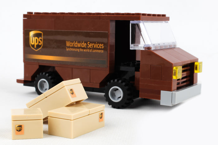 UPS 111 PIECE PACKAGE CAR CONSTRUCTION TOY