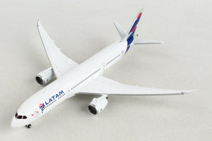 GEMINI LATAM 787-9 1/400 REG#CC-BGM