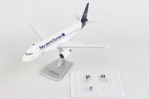 HOGAN LUFTHANSA A320 1/200 W/GEAR SAY YES TO EUROPE D-AIZG