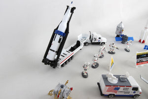 GALAXY EXPLORER 20 PIECE PLAYSET (**)