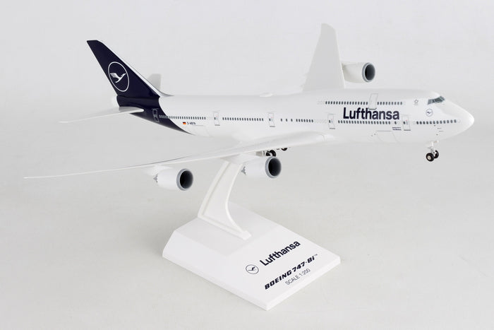 SKYMARKS LUFTHANSA 747-8I 1/200 W/GEAR NEW LIVERY