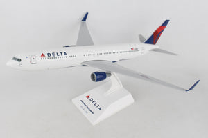 SKR330 SKYMARKS DELTA 767-300 1/150 2007 LIVERY - SkyMarks Models