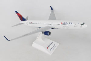 SKR330 SKYMARKS DELTA 767-300 1/150 2007 LIVERY - SkyMarks Models