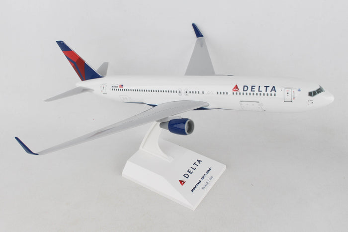 SKYMARKS DELTA 767-300 1/150