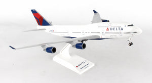 SKR508 SKYMARKS DELTA 747-400 1/200 W/GEAR REG#N661US - SkyMarks Models