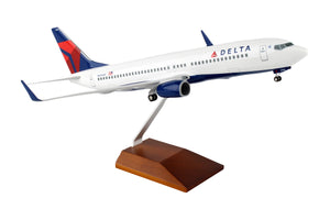 SKR8206 SKYMARKS DELTA 737-800 1/100 W/GEAR & WOOD STAND NC - SkyMarks Models