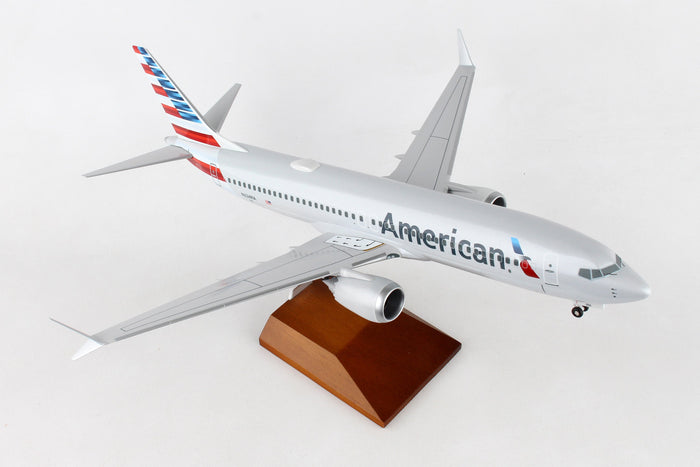 SKYMARKS AMERICAN 737MAX8 1/100 W/WOOD STAND & GEAR