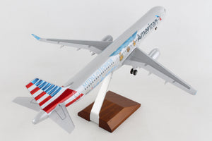 SKYMARKS AMERICAN A321 1/100 MEDAL OF HONOR W/WOOD STAND&GEA