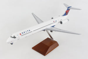 SKYMARKS DELTA MD-80 1/100 2007 LIVERY W/WOOD STAND & GEAR