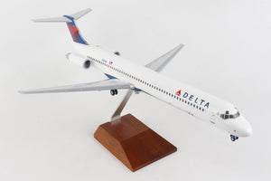 SKYMARKS DELTA MD-80 1/100 2007 LIVERY W/WOOD STAND & GEAR