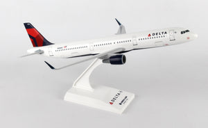 SKR878 SKYMARKS DELTA A321 1/150 - SkyMarks Models