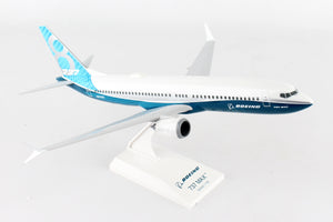 SKR935 SKYMARKS BOEING HOUSE 737-MAX8 1/130 - SkyMarks Models