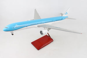 SKR9401 SKYMARKS SUPREME KLM 777-300 1/100 W/WOOD STAND & GEAR - SkyMarks Models