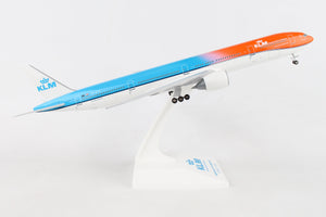 SKYMARKS KLM 777-300ER 1/200 ORANGE PRIDE W/GEAR