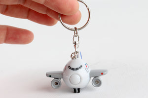 AMERICAN AIRLINES KEYCHAIN W/LIGHT & SOUND